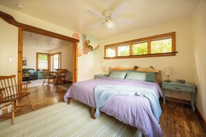 واي فاي مجانًا وملاءات أسرّة