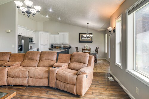 Hike, Golf & Explore: Driggs Home w/ Patio & Grill