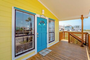Terrace/patio - Walk to Beach! Updated Home in South Padre Island (South Padre Island)