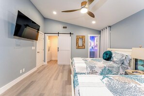 Internet, bed sheets - Walk to Beach! Updated Home in South Padre Island (South Padre Island)