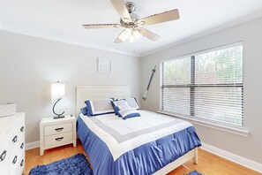 2 chambres, fer et planche à repasser, accès Internet, draps fournis