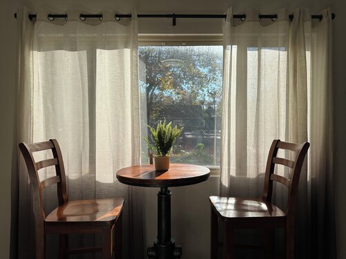 2-bedroom home  in Sacramento downtown with free easy parking