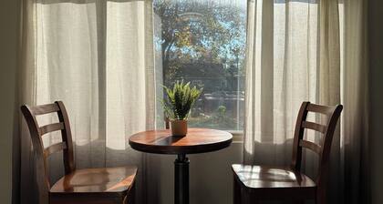 2-bedroom home in Sacramento downtown with free easy parking