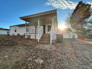 Exterior - Concord Cottage (Saint James)