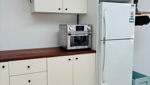 Microwave, oven, stovetop, electric kettle