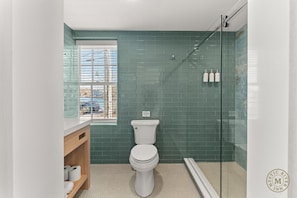 Hårtørrer, håndklæder