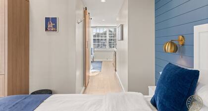 Luxury `River Side Grand` on Captains Row – Steps to Drawbridge