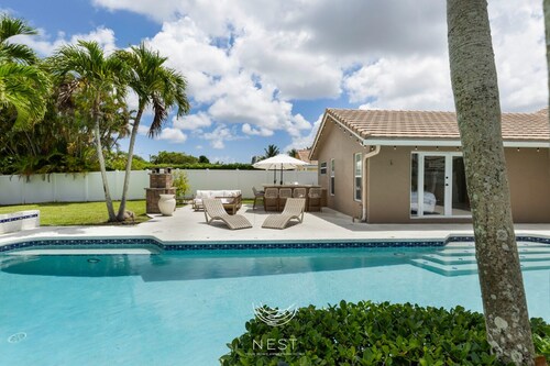 Spacious Family Home | Saltwater Pool | Game Room