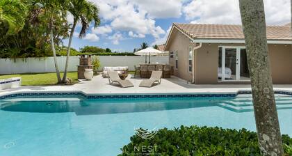 Spacious Family Home | Saltwater Pool | Game Room
