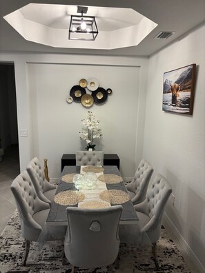 تناول الطعام