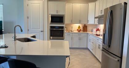 3 bedrooms 2.5 Bath Home in a Golf Resort Community