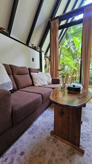Living area - Jungle house in Caribbean rainforest (Puerto Viejo de Talamanca)