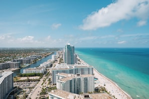 On the beach, sun-loungers, beach towels - Oceanfront 36th Floor Condo with Stunning Views Resort and Beach Access (Hollywood)