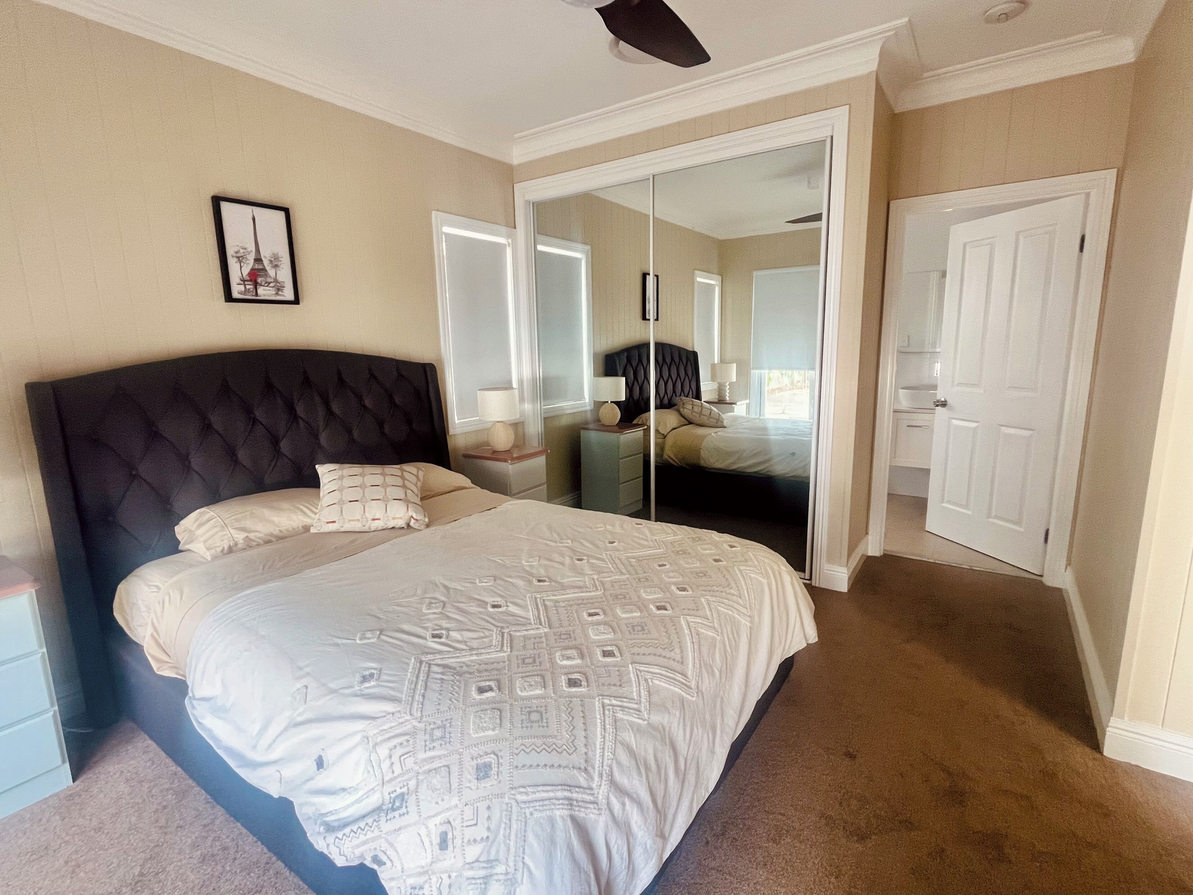 Iron/ironing board, WiFi, bed sheets