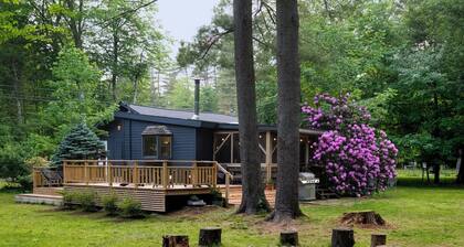 Quiet 2-bedroom cottage in peaceful Lake Hill