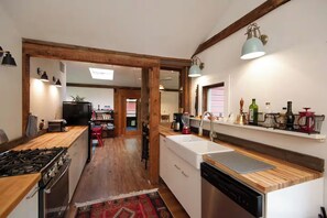 Uuni, liesi, astianpesukone