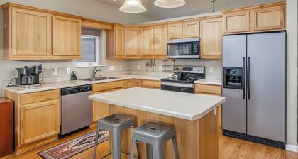 2BR Home w/ Fireplace, Streaming, Dogs Allowed