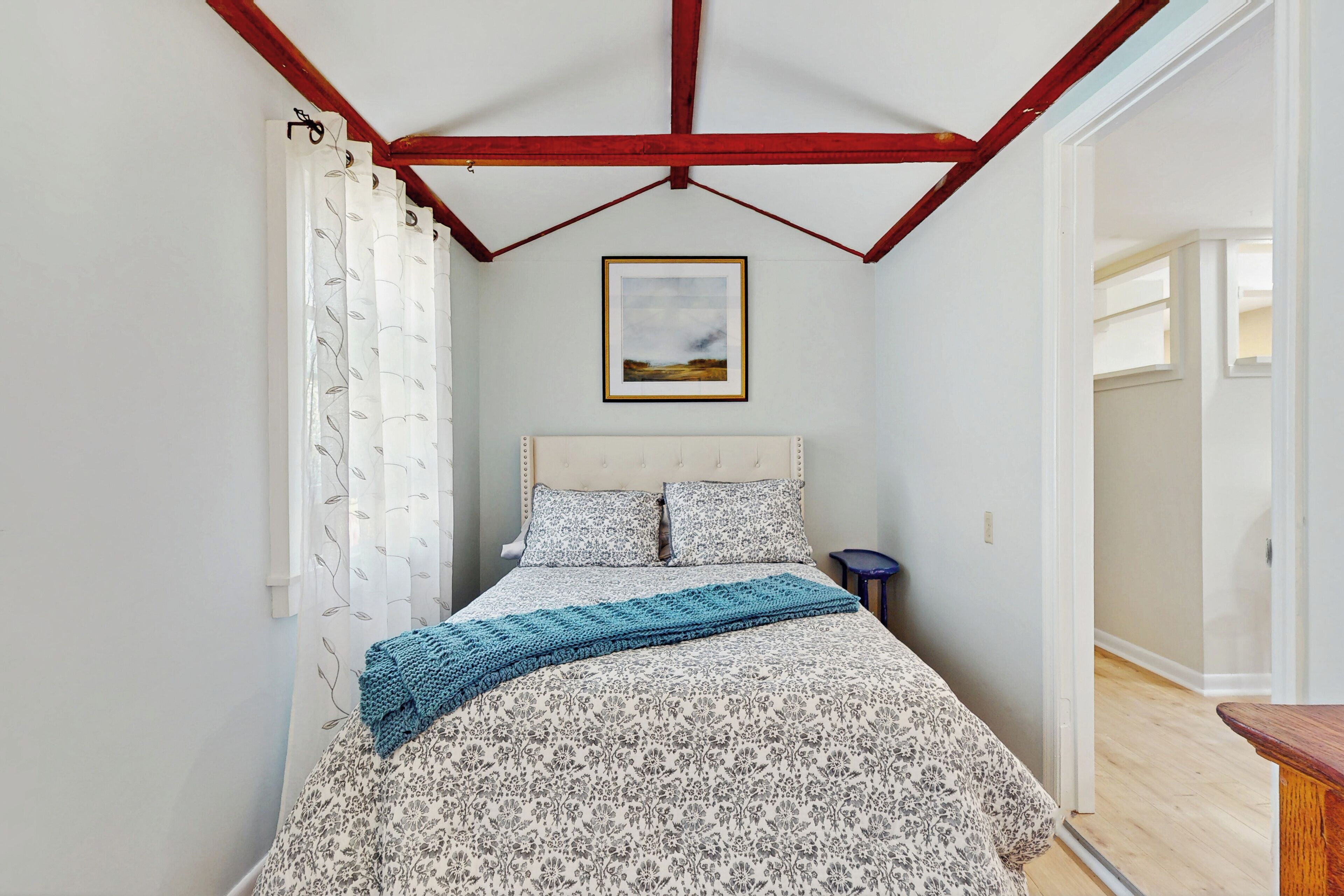 1 quarto, ferros/tábuas de passar roupa, acesso à internet