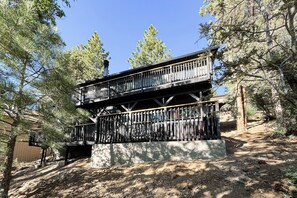Exterior - 2 Large Decks & Hot Tub! Big Bear Cabin Getaway (Big Bear)
