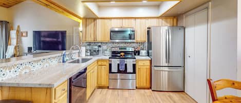 Refrigerador, microondas, parrilla de estufa y lavavajillas