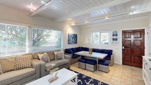 Unclassified image, 4 of 45, button - Stroll to Shore: Stinson Beach Gem w/ Hot Tub (Stinson Beach)