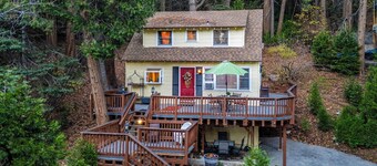 Minutes to Lake Arrowhead Village Cozy & Secluded Cedar Cove by Avantstay
