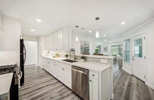 Microwave, oven, stovetop, dishwasher