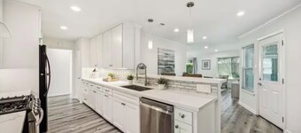 Beautiful upscale stay minutes from the medical center and NRG