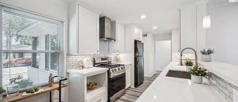 Microwave, oven, stovetop, dishwasher