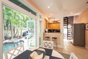 Dining - WINDWARD SOUTH- Delightful 2-bedroom house with Pool in Old Town Key West (Key West)