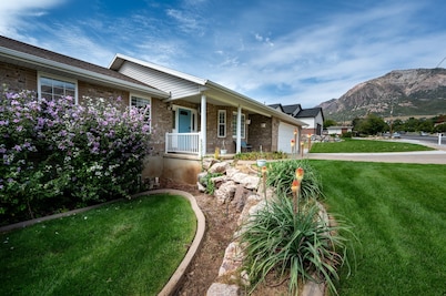 Grand Ogden Lodge | Upper Level + Studio | Hot Tub