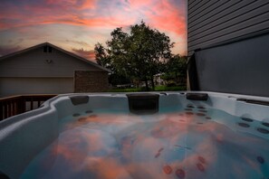 Bain à remous extérieur