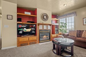 Smart TV, fireplace, stereo, offices - Grand Ogden Lodge | Upper Level + Studio | Office (North Ogden)