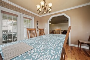 Interior - Grand Ogden Lodge | Upper Level + Studio | Office (North Ogden)