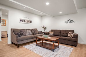 Smart-tv och eldstad