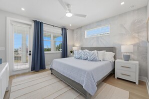 3 bedrooms, desk, iron/ironing board, travel cot - ⚓New Listing Discounts! Canal Home-Heated Pool, Game Room, Tesla Charger, & More⚓ (Cortez)