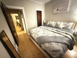 Schreibtisch, Bügeleisen/Bügelbrett, kostenloses WLAN, Bettwäsche