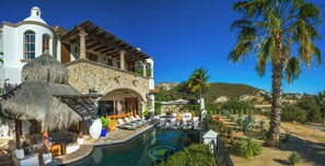 Pool - Casa Primera Luxury 6-BR Villa Ocean & Golf View (San Jose del Cabo)