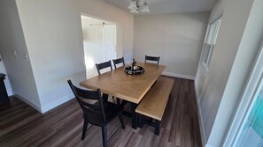 Dining - Beautiful newly remodeled 1-bathroom oasis offering comfort and convenience. (Lakeland)