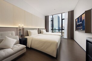 商務雙床房 | 高級寢具、房內夾萬、書桌、手提電腦工作空間