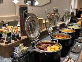 Frukostbuffé varje dag mot avgift