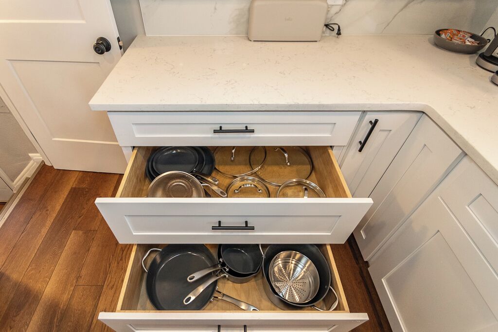 ميكروويف، فرن، موقد طهي مسطح، غسالة أطباق