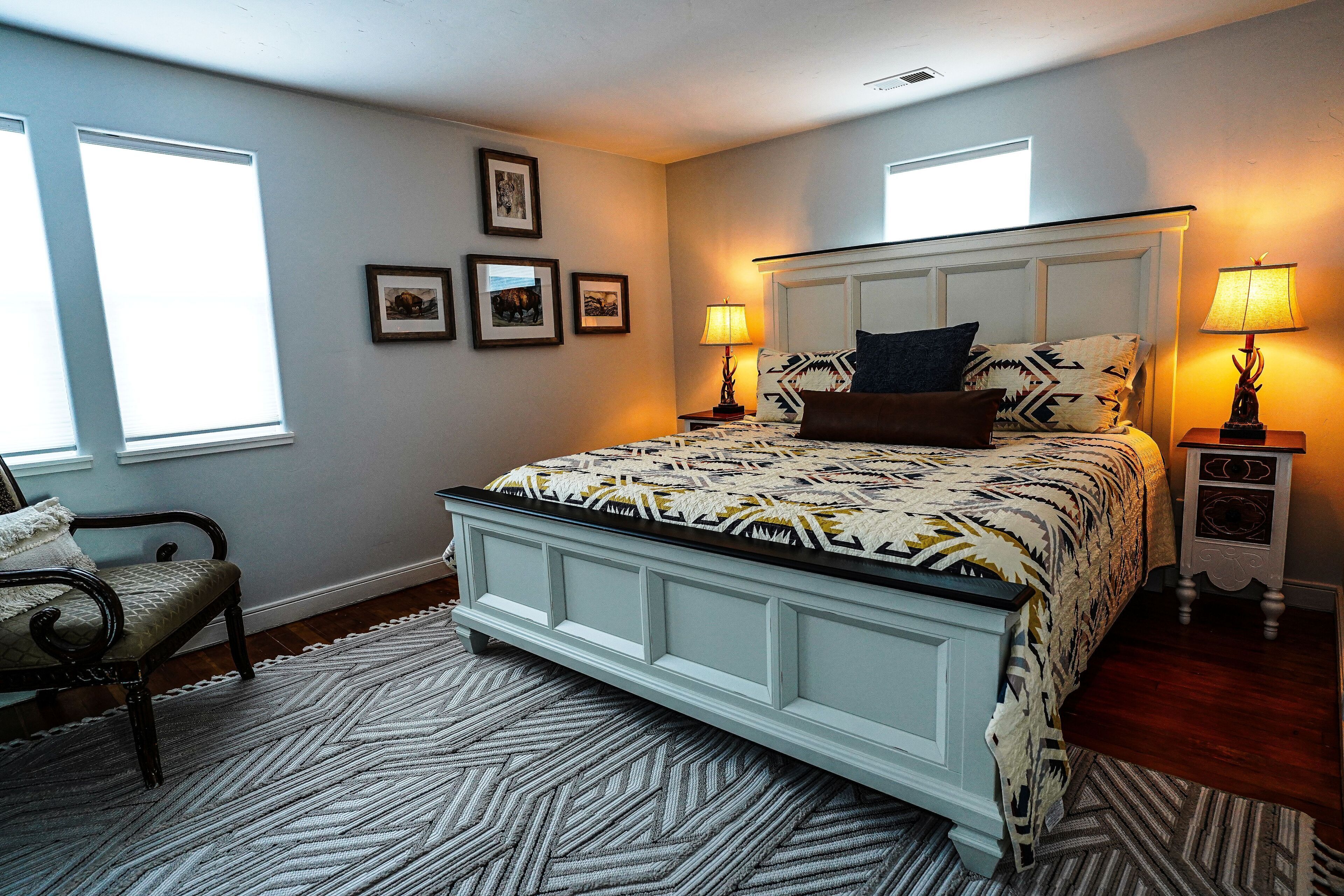 Desk, free WiFi, bed sheets