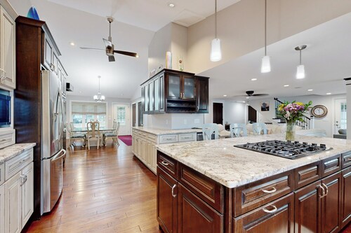 Lakefront + Dock! Family-Friendly Wisconsin Escape