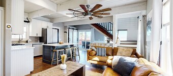 Private Hot Tub & Sauna! Midway Family Hideaway