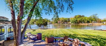 Deck & Private Dock! 'Winchester Creek Estate'