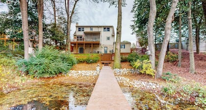 Waterfront Family Haven w/ Dock & Theater Room