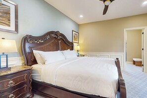 Fer et planche à repasser, accès à Internet, literie fournie