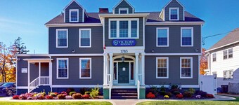 Work, Play & Stay! Apt Near Holyoke Medical Center