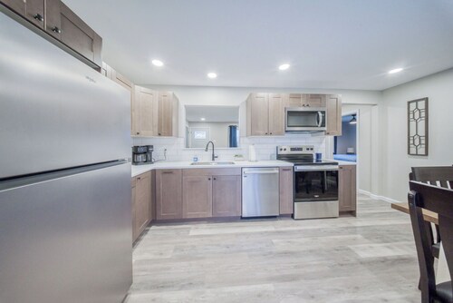 Lakeside Retreat next to Conservation Area